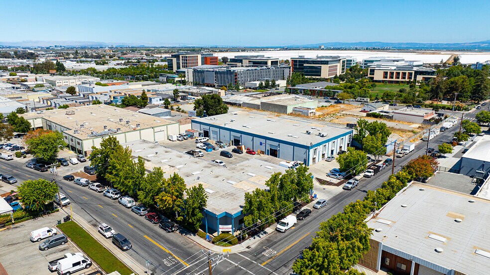 2975-2999 Spring St, Redwood City, CA à vendre - Aérien – Image 1 sur 6