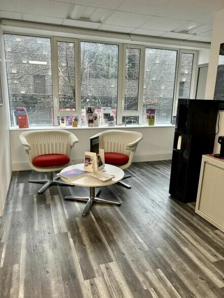 Bureau dans Metz à louer - Photo de l’immeuble – Image 3 sur 12