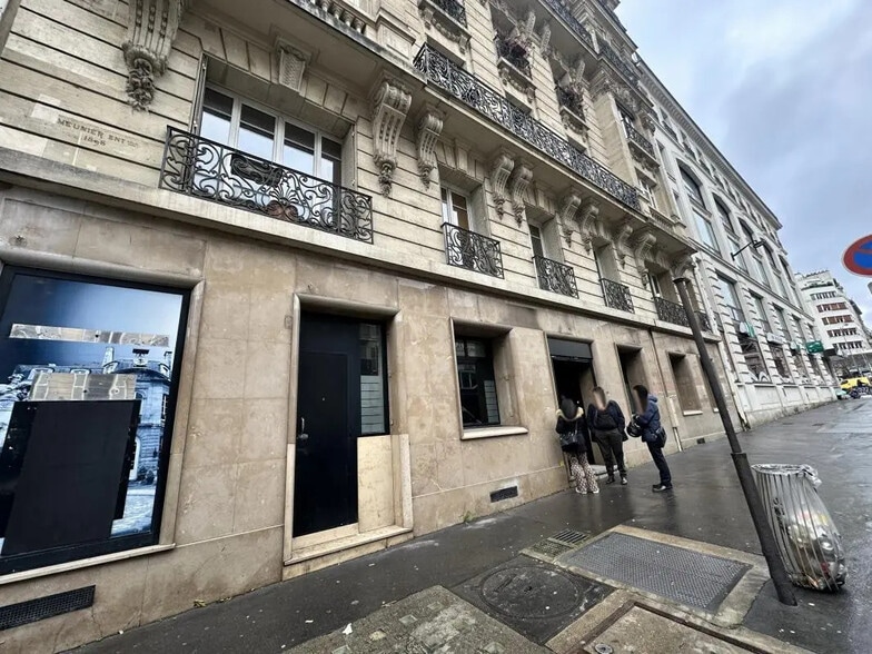 Local commercial dans Paris à louer - Photo de l’immeuble – Image 2 sur 8