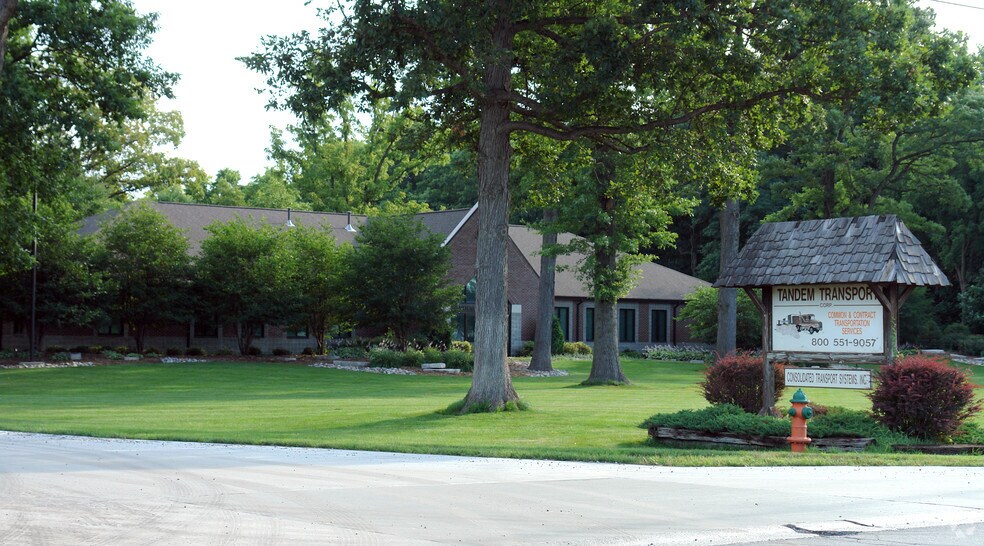 1111 US Highway 20, Michigan City, IN à louer - Photo de l’immeuble – Image 3 sur 44