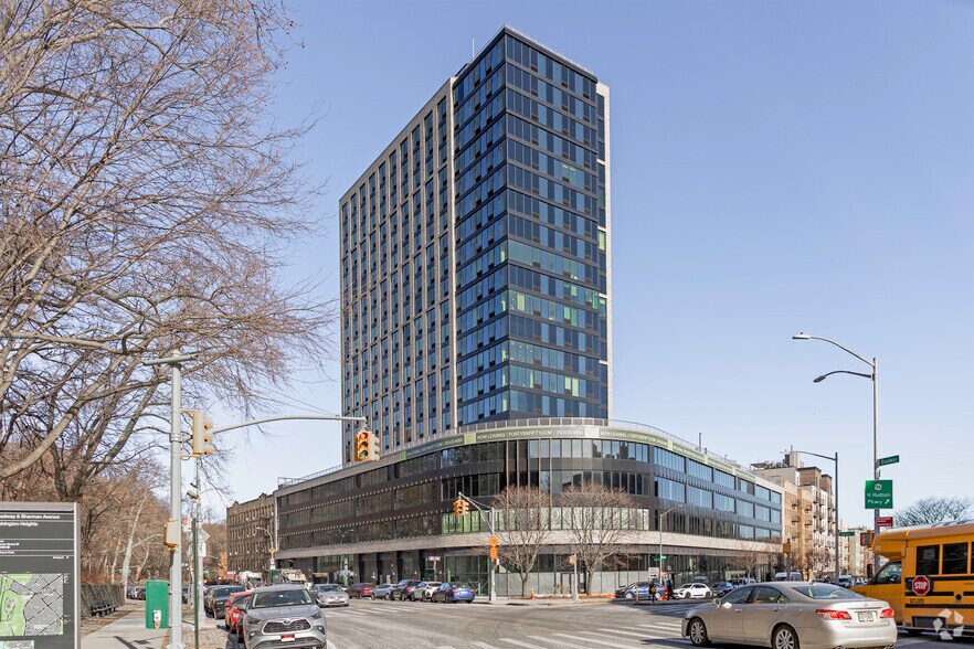 4650 Broadway, New York, NY à louer - Photo principale – Image 1 sur 34