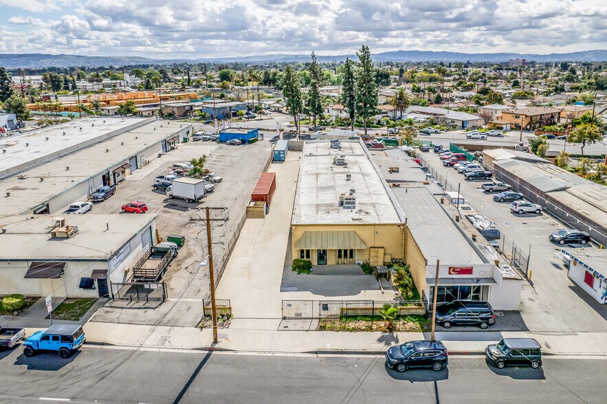 14836 Ramona Blvd, Baldwin Park, CA à vendre - Photo de l’immeuble – Image 2 sur 17