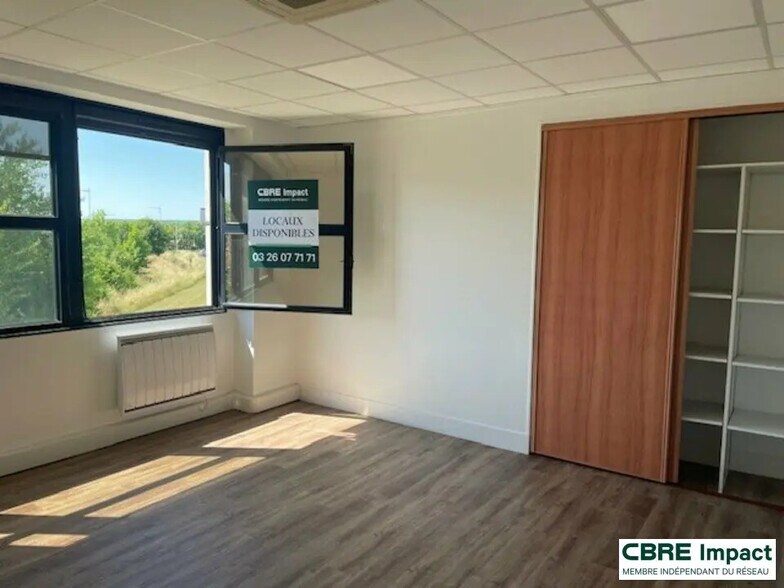 Bureau dans Reims à louer - Photo de l’immeuble – Image 3 sur 8