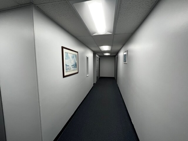 21822 Sherman Way, Canoga Park, CA à louer - Photo de l’immeuble – Image 2 sur 9