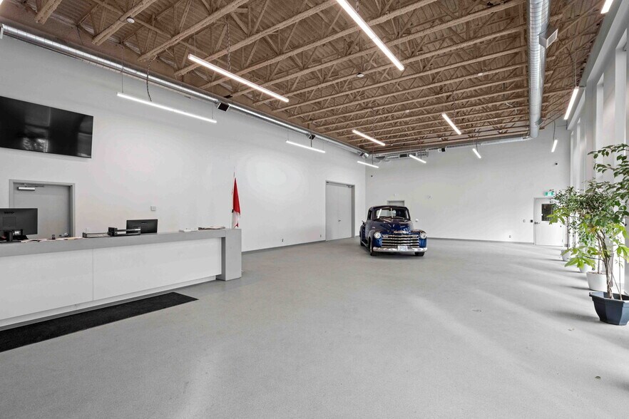 560 Echo St, Vars, ON à vendre - Photo de l’immeuble – Image 3 sur 15