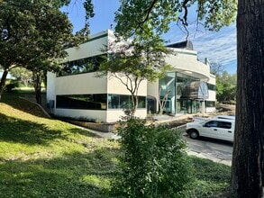 7730 S IH 35 Frontage, Austin, TX à louer Photo de l’immeuble– Image 1 sur 1