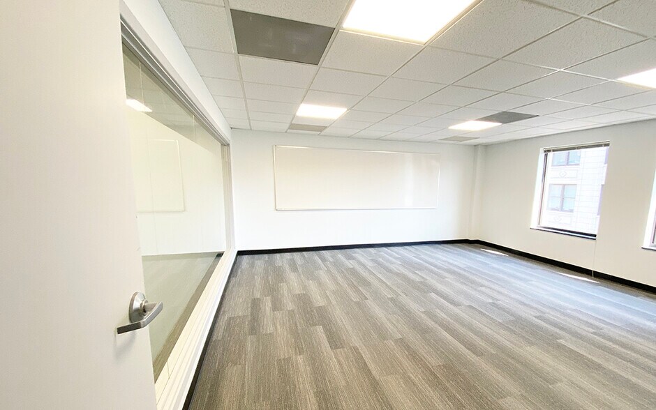225 Market St, Harrisburg, PA à louer - Photo intérieure – Image 2 sur 19