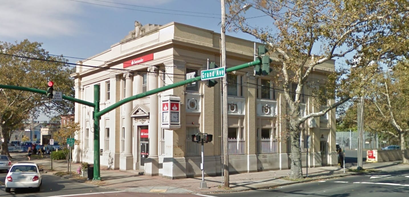 219 Grand Ave, New Haven, CT à louer Photo principale– Image 1 sur 12