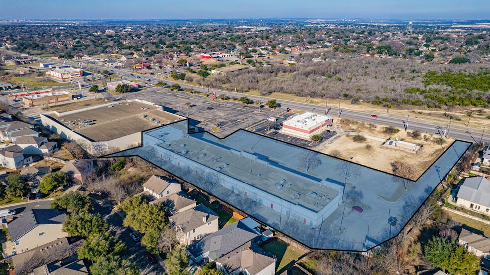 15150 Nacogdoches Rd, San Antonio, TX à louer - Photo de l’immeuble – Image 3 sur 18