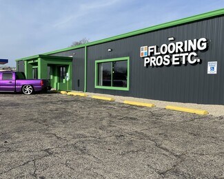 Plus de détails pour 832 W Rollins Rd, Round Lake, IL - Local commercial à louer