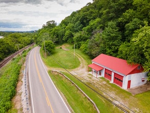 31647 Charleston Rd, Leon, WV - Vue aérienne  vue de carte - Image1