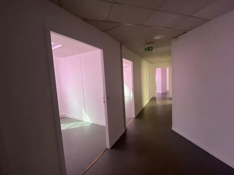 Bureau dans Le Kremlin-Bicêtre à vendre - Photo de l’immeuble – Image 2 sur 8