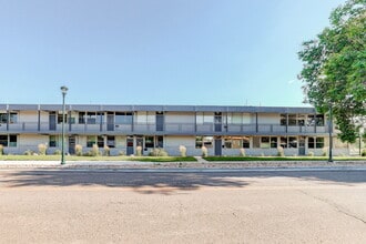 10255 E 25th Ave, Aurora, CO à louer Photo intérieure– Image 2 sur 7