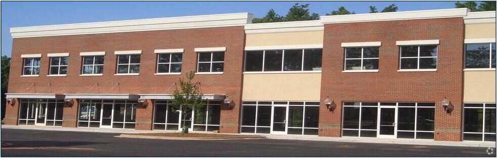 10020 Monroe Rd, Charlotte, NC à louer - Photo de l’immeuble – Image 2 sur 19