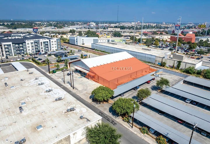 319 W Peden, San Antonio, TX à vendre Photo intérieure– Image 1 sur 1