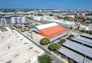319 W Peden, San Antonio, TX à vendre Photo intérieure– Image 1 sur 1