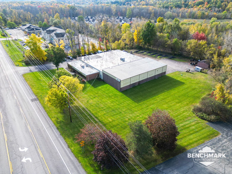 7263 State Route 96, Victor, NY à louer - Photo de l’immeuble – Image 3 sur 4