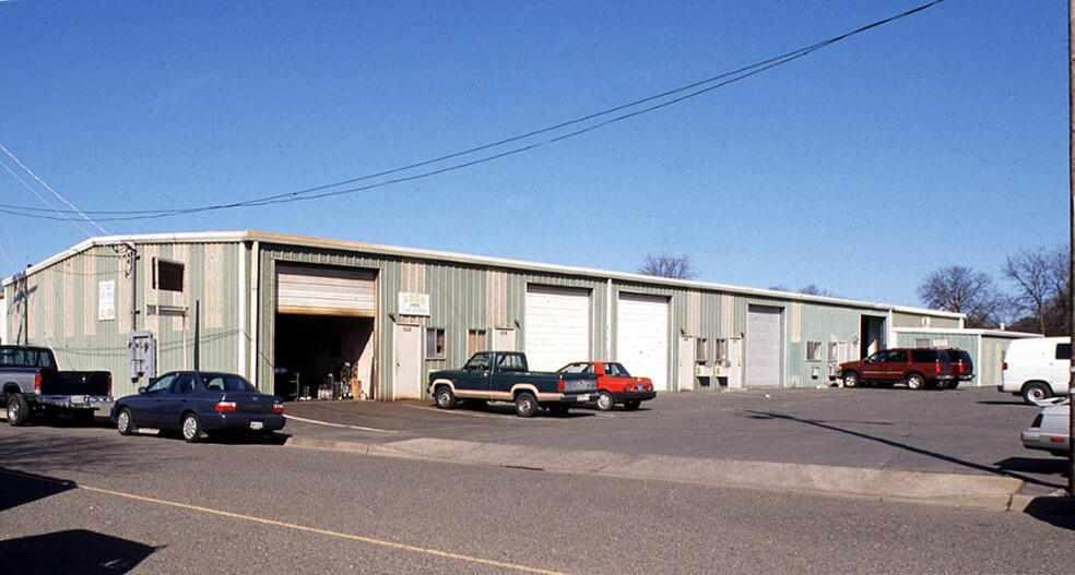 2206-2214 Rice Ave, West Sacramento, CA à louer - Photo de l’immeuble – Image 3 sur 4
