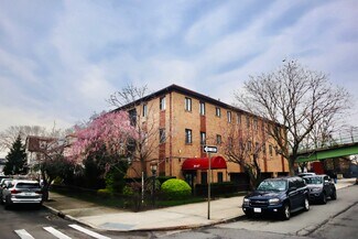 Plus de détails pour 89-07 N Conduit Ave, Ozone Park, NY - Logement à vendre