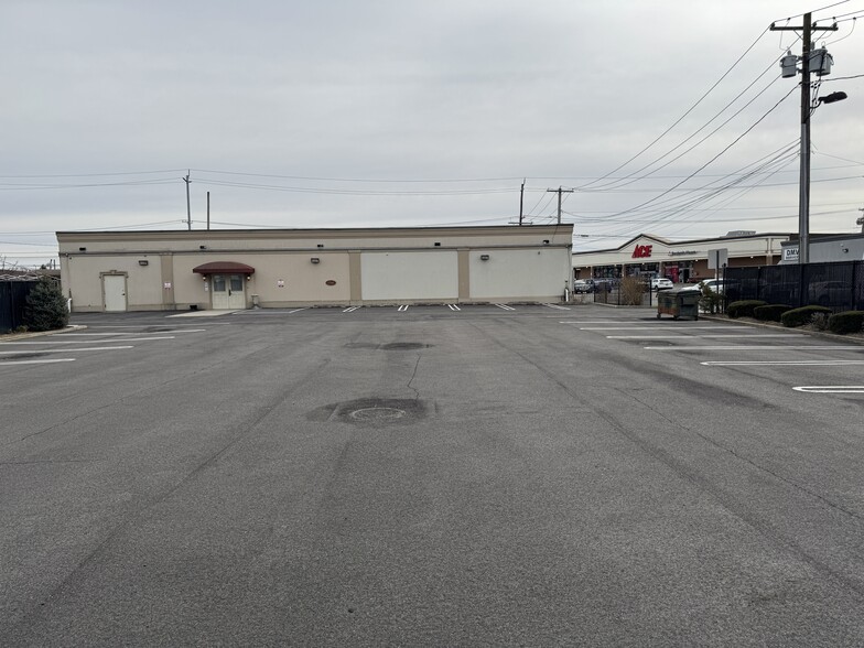 3930 Long Beach Rd, Island Park, NY à vendre - Photo de l’immeuble – Image 2 sur 5