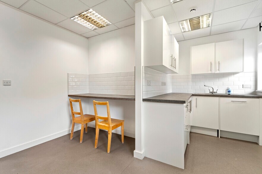 14 Northfields, Londres à louer - Photo de l’immeuble – Image 3 sur 9