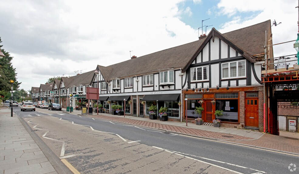 137-197 Watling St, Radlett à louer - Photo de l’immeuble – Image 2 sur 6