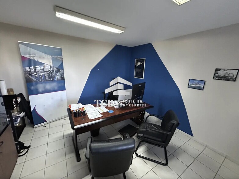 Local d'activités dans Nantes à vendre - Photo de l’immeuble – Image 2 sur 11