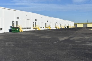 Plus de détails pour 5401-5439 Jet View Cir, Tampa, FL - Industriel/Logistique à louer