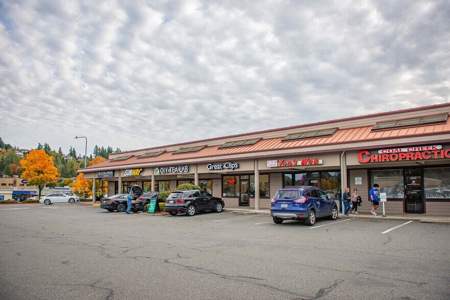 6917-6979 Coal Creek Pky SE, Newcastle, WA à louer - Photo de l’immeuble – Image 3 sur 54