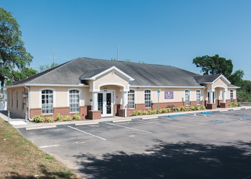 6936 Medical View Ln, Zephyrhills, FL à louer - Photo de l’immeuble – Image 1 sur 67