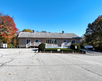 Plus de détails pour 1 Kennedy Dr, Putnam, CT - Local commercial à vendre