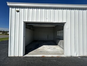 6043 Deacon Rd, Sarasota, FL à louer Photo intérieure– Image 2 sur 7