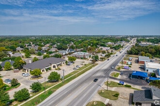 104-106 Grapevine Hwy, Hurst, TX - VUE AÉRIENNE  vue de carte