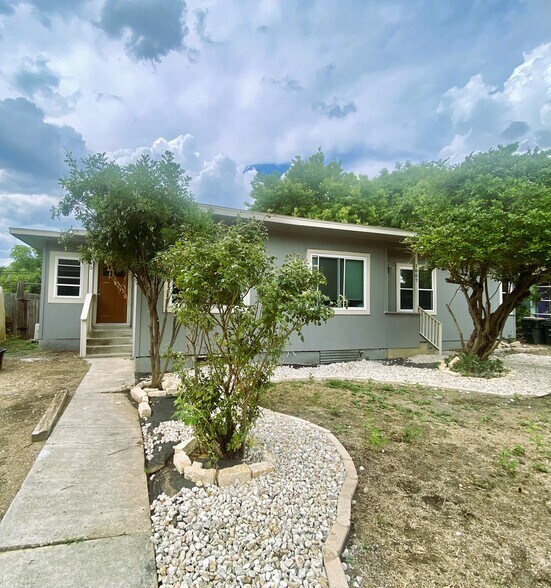 1005-1007 Haynes St, San Marcos, TX à vendre - Photo principale – Image 1 sur 21