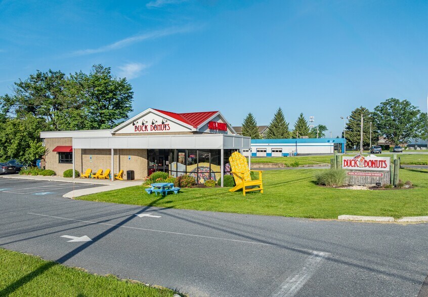 6230,6240,6250 Carlisle Pike, Mechanicsburg, PA à vendre - Photo de l’immeuble – Image 2 sur 4