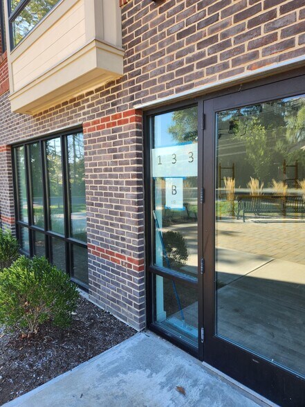 133 S East St, Amherst, MA à louer - Photo de l’immeuble – Image 3 sur 6