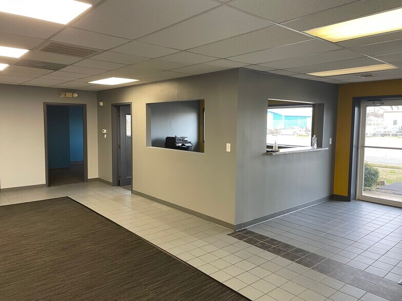 533 University Blvd, Birmingham, AL à louer - Photo intérieure – Image 2 sur 7