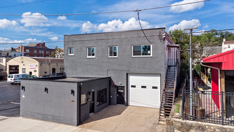 449 E Lafayette St, Norristown, PA à vendre - Photo de l’immeuble – Image 2 sur 14