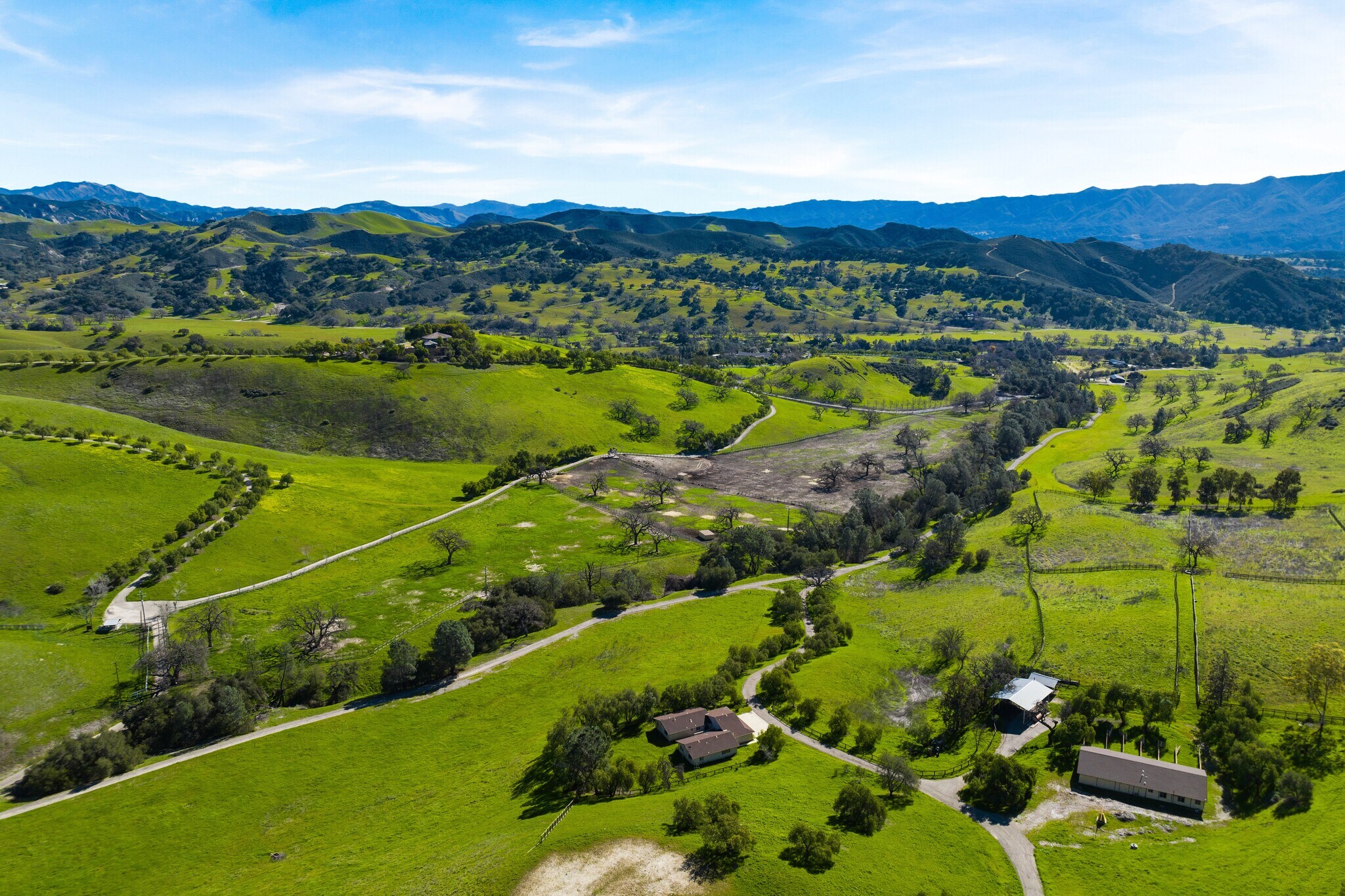 1959 Rambling Oaks Rd, Santa Ynez, CA à vendre Aérien– Image 1 sur 42
