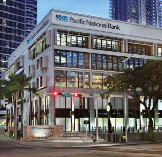 1390 Brickell Ave, Miami, FL à louer Photo principale– Image 1 sur 7