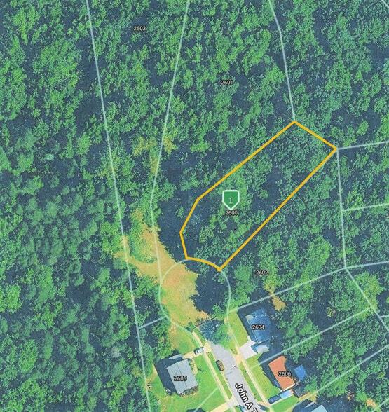 2600 John A Thompson rd, Temple Hills, MD à vendre - Photo principale – Image 1 sur 5