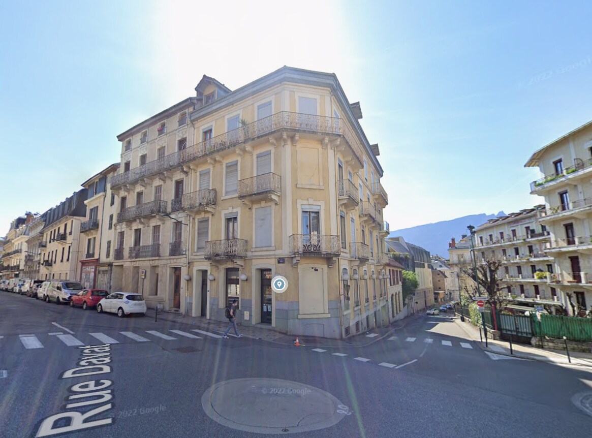 Bureau dans Aix-les-Bains à louer Photo principale– Image 1 sur 2