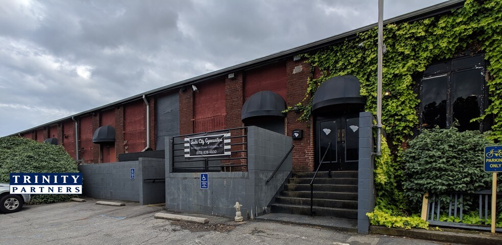 929 Huger St, Columbia, SC à louer - Photo principale – Image 1 sur 2