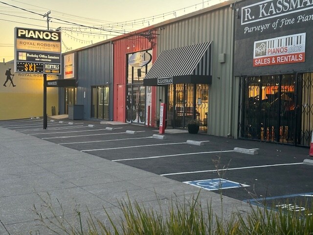 841-843 Gilman St, Berkeley, CA à louer - Photo de l’immeuble – Image 2 sur 16