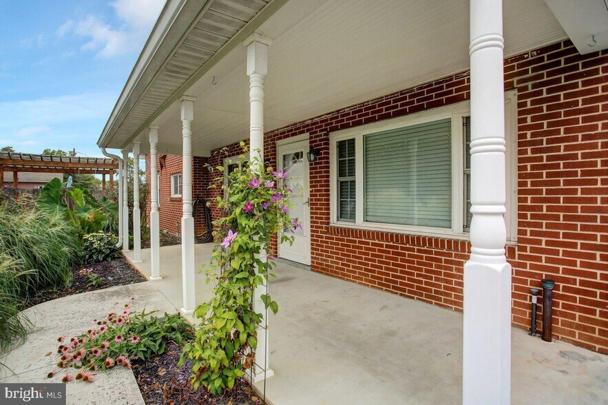 183 Falling Spring Rd, Chambersburg, PA à vendre - Photo de l’immeuble – Image 2 sur 25