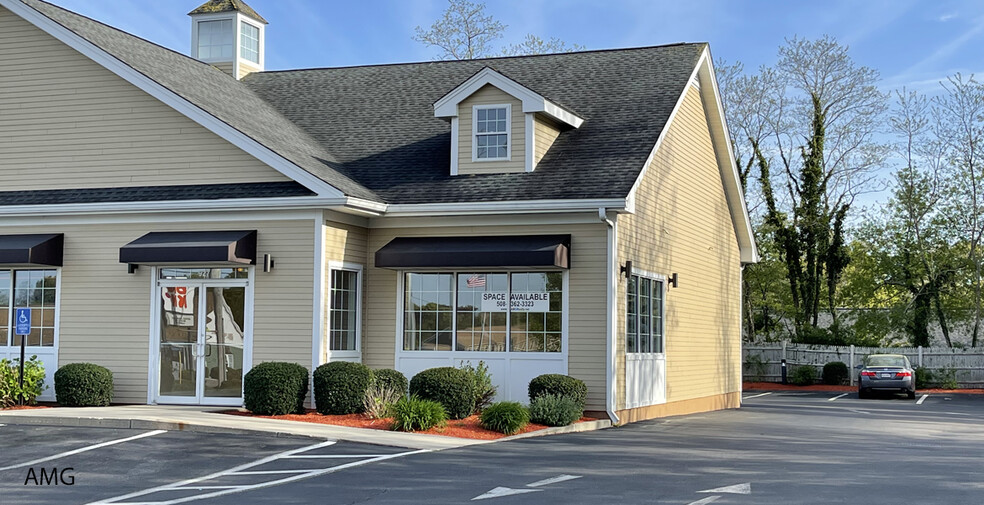 927 Main St, West Dennis, MA à louer - Photo de l’immeuble – Image 2 sur 9