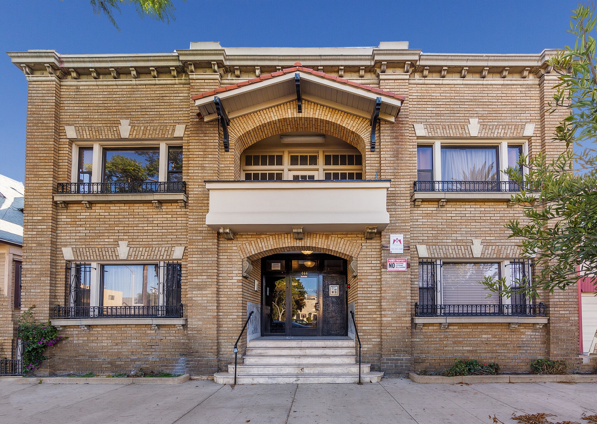 444 Chestnut Ave, Long Beach, CA à vendre Photo principale– Image 1 sur 14