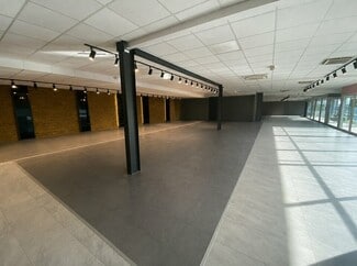 Plus de détails pour Local commercial à louer