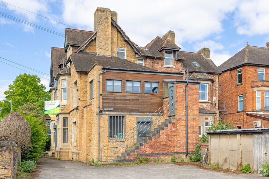 27 Millicent Rd, West Bridgford à vendre - Photo de l’immeuble – Image 2 sur 7