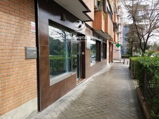 Plus de détails pour Local commercial à louer